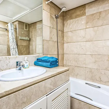 1 Bedroom Cozy In * Marbella