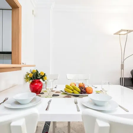 Apartment 1 Bedroom Cozy In Marbella