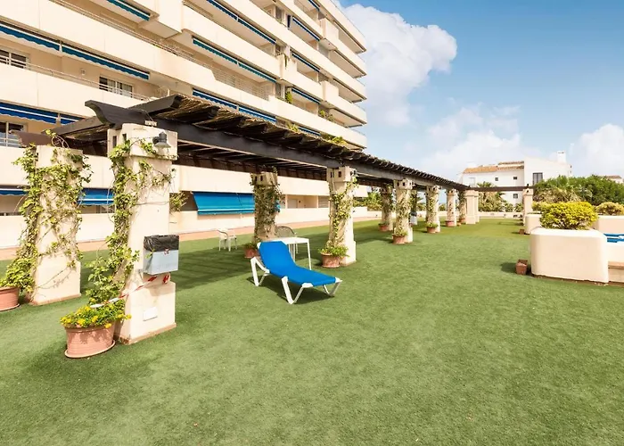 1 Bedroom Cozy In Apartment Marbella