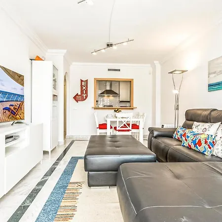 1 Bedroom Cozy In