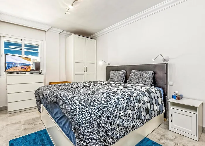 1 Bedroom Cozy In Апартаменти